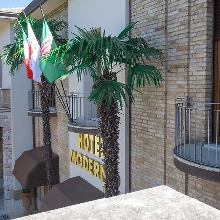 Hotel Moderno Assisi Esterno foto
