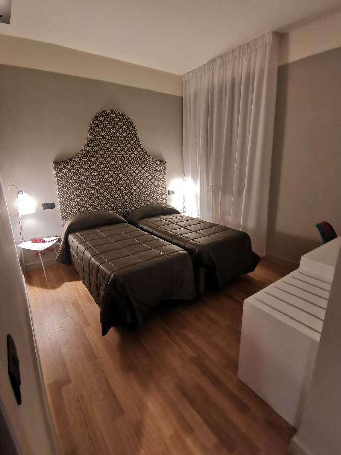 Hotel Moderno Assisi Esterno foto