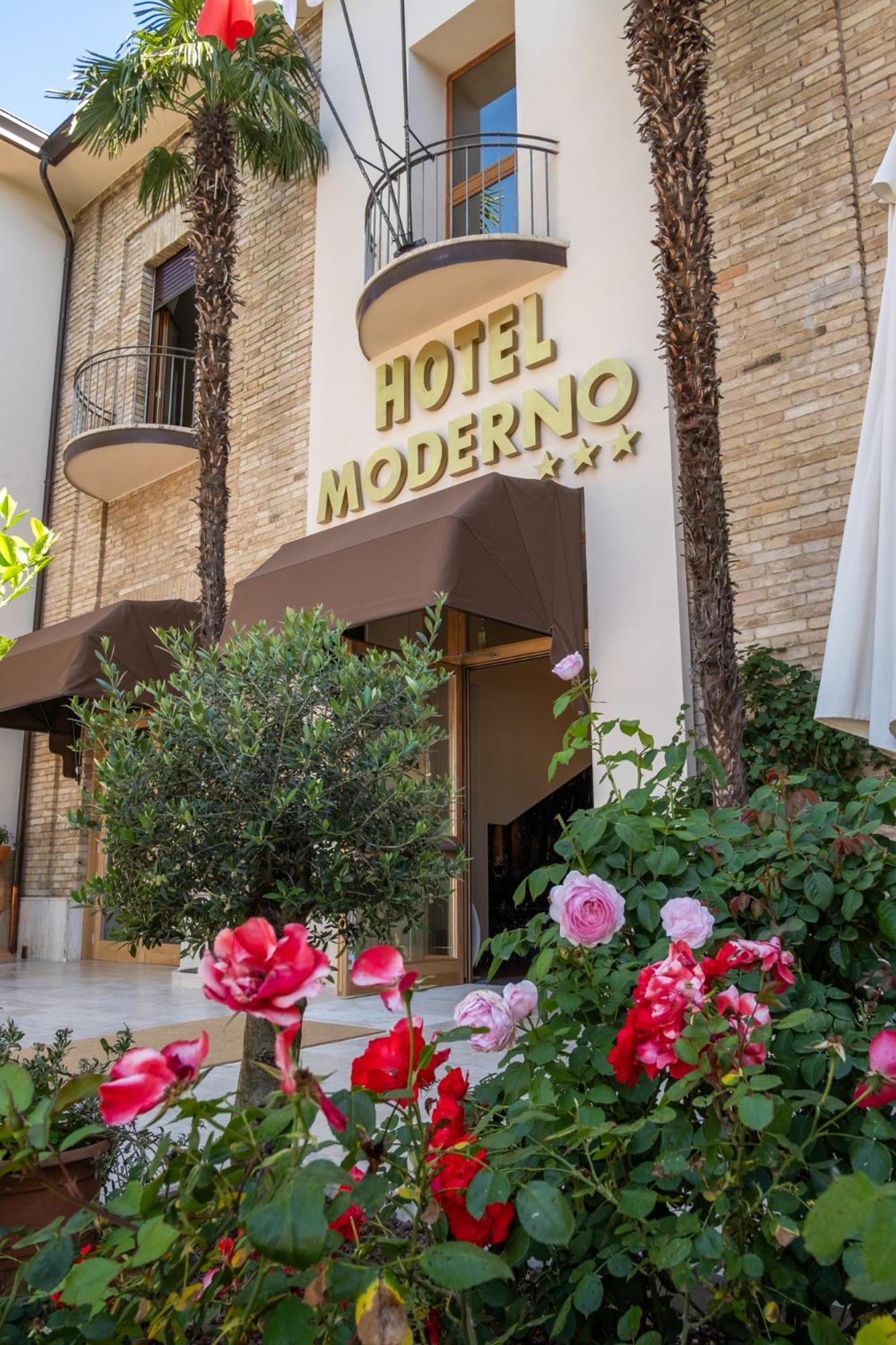 Hotel Moderno Assisi Esterno foto
