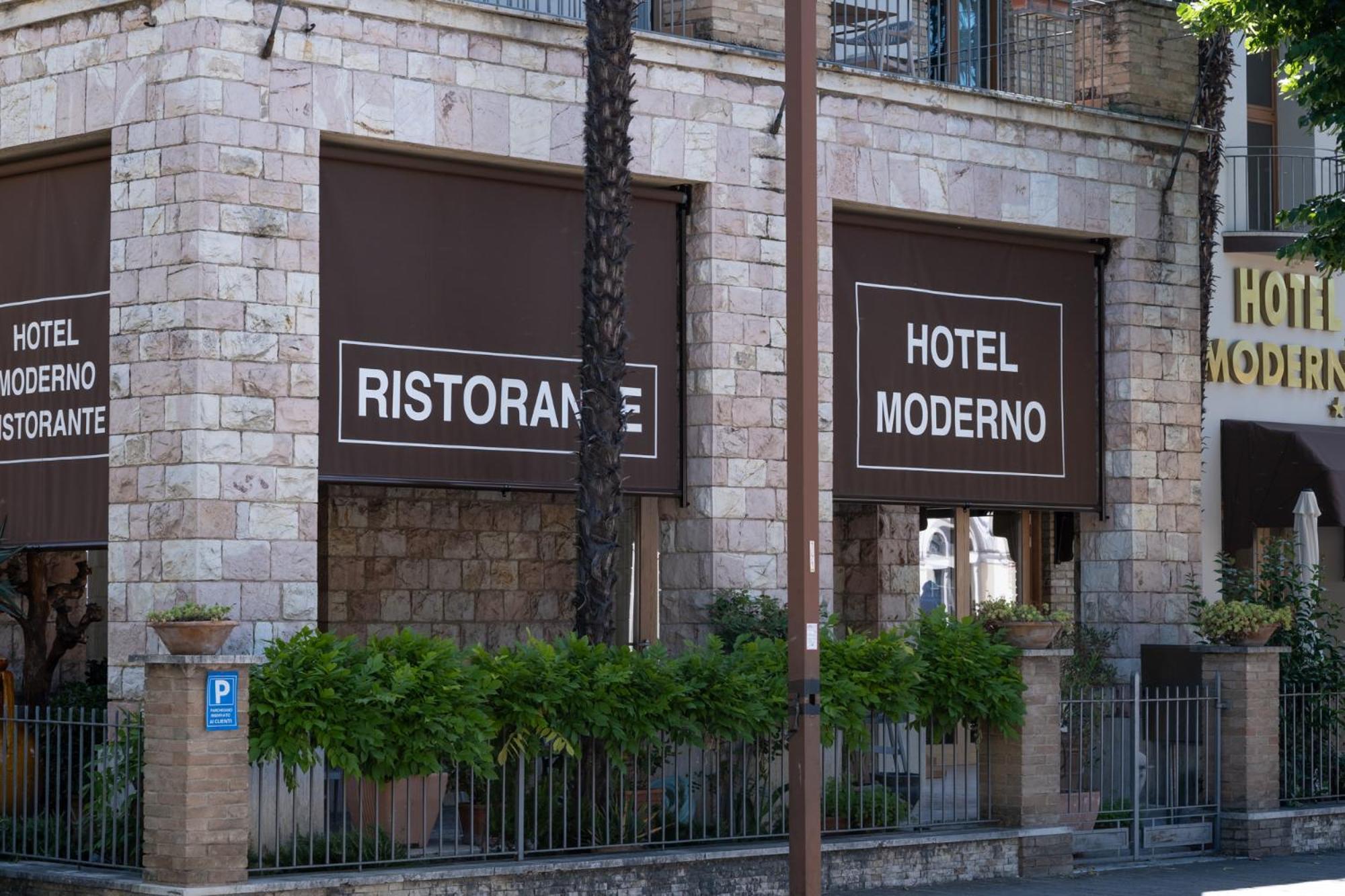 Hotel Moderno Assisi Esterno foto