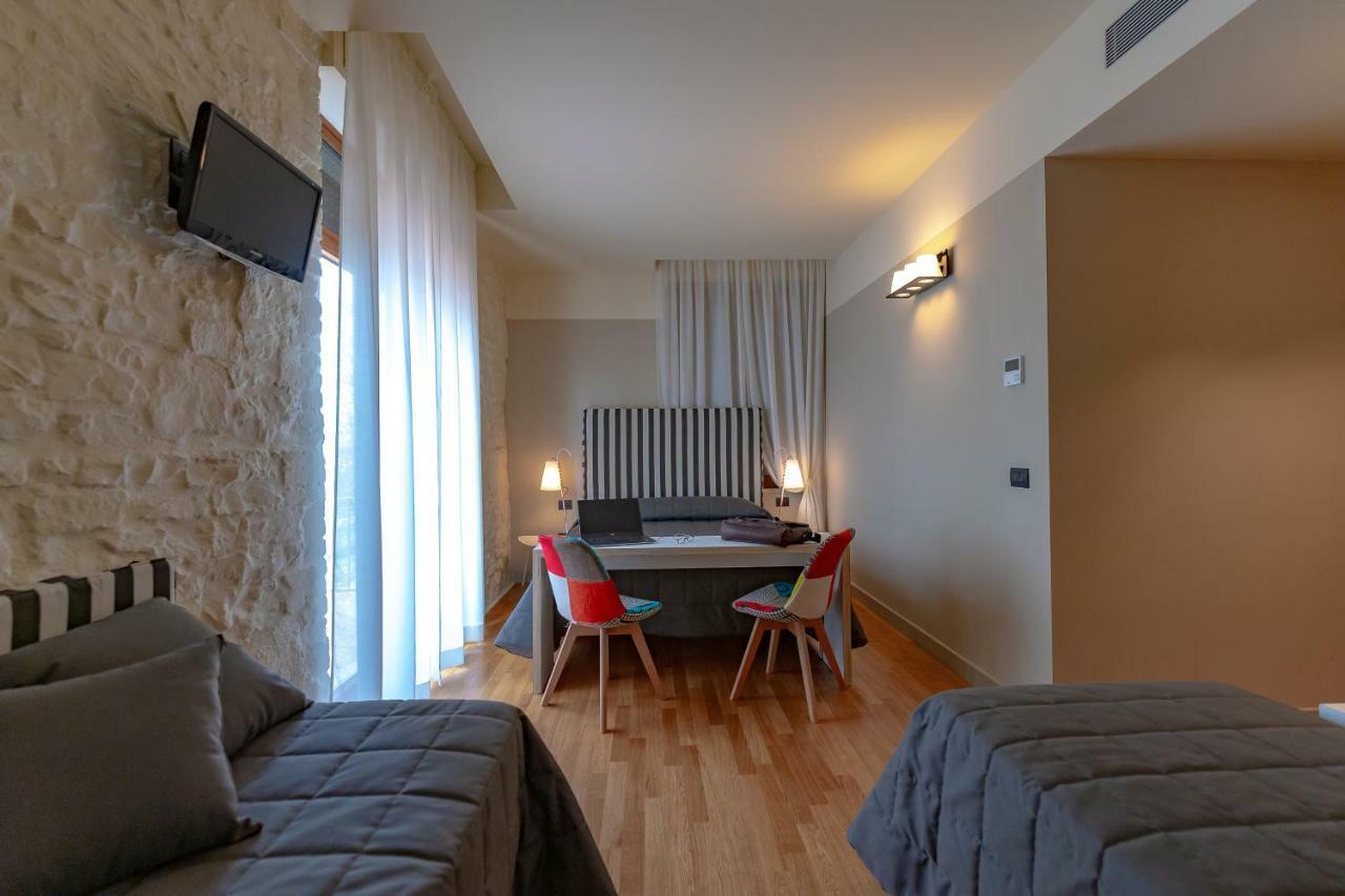 Hotel Moderno Assisi Esterno foto