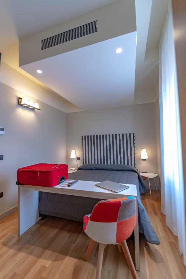 Hotel Moderno Assisi Esterno foto