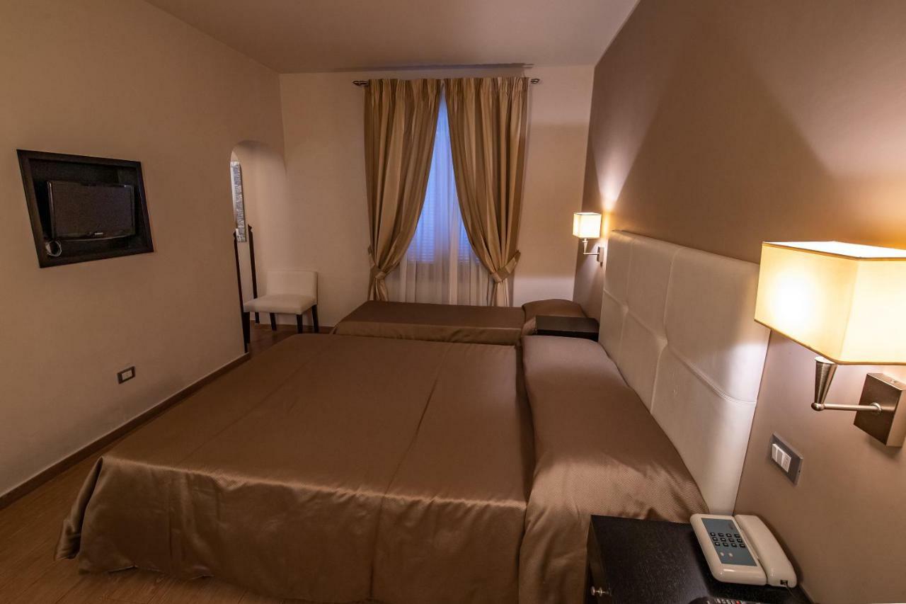 Hotel Moderno Assisi Esterno foto
